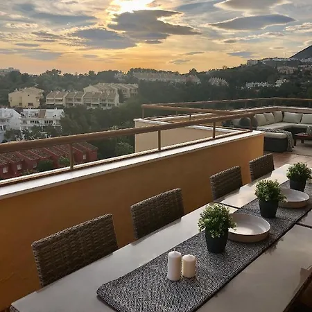 Luxurious Duplex Penthouse With Golf And Sea Views *
