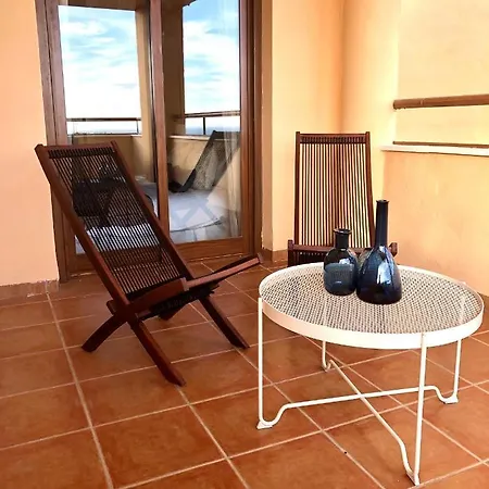 Luxurious Duplex Penthouse With Golf And Sea Views *